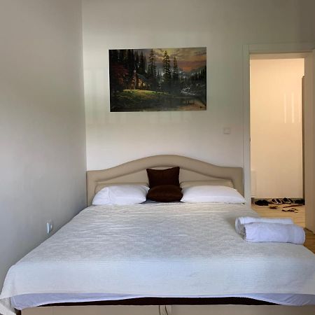 Royal Residence Apartmani Pančevo Екстериор снимка