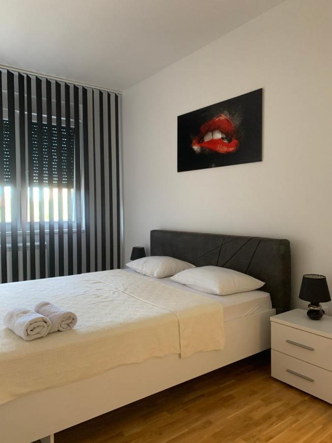 Royal Residence Apartmani Pančevo Екстериор снимка