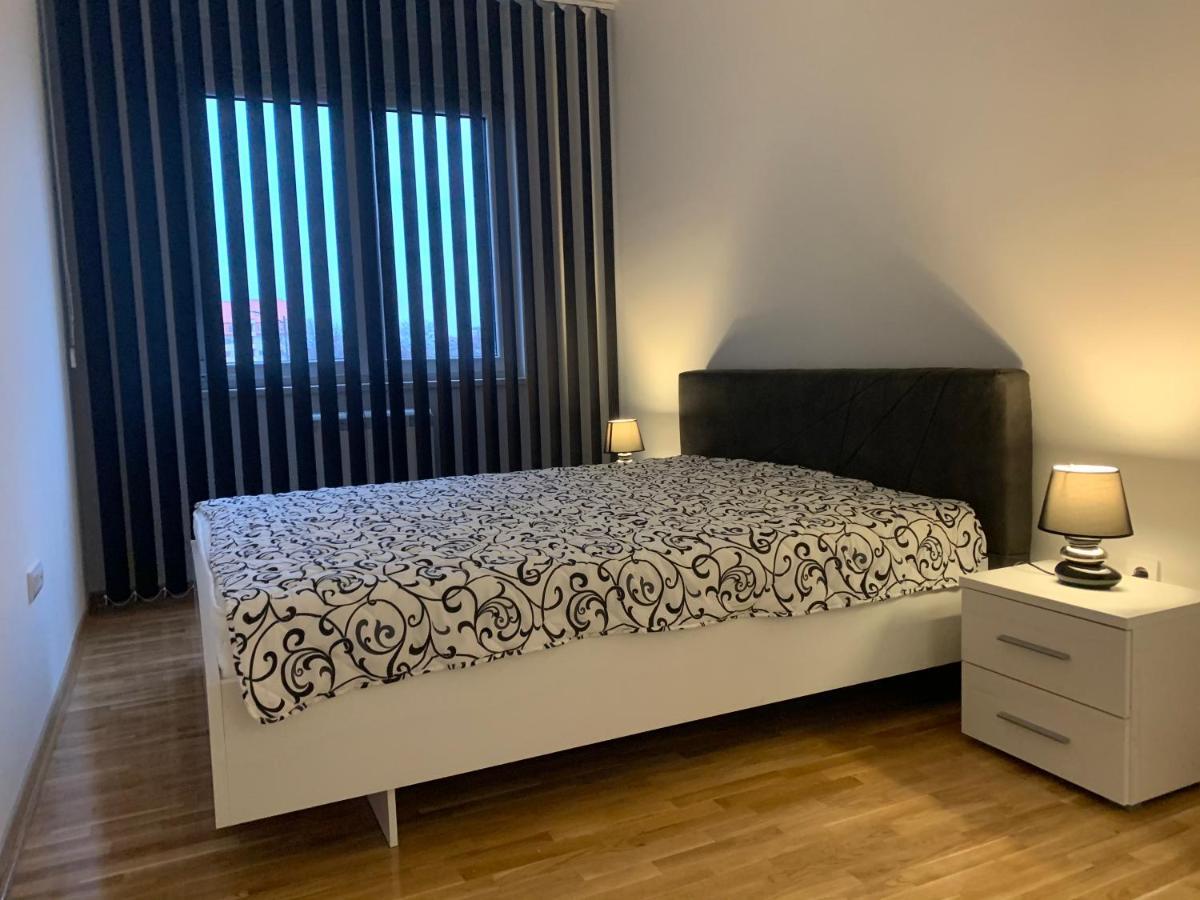 Royal Residence Apartmani Pančevo Екстериор снимка