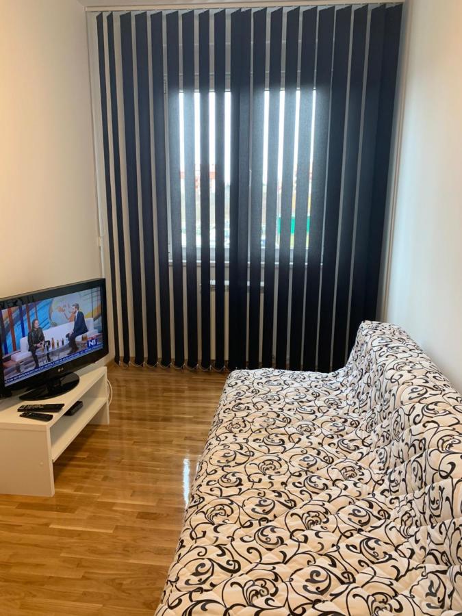 Royal Residence Apartmani Pančevo Екстериор снимка